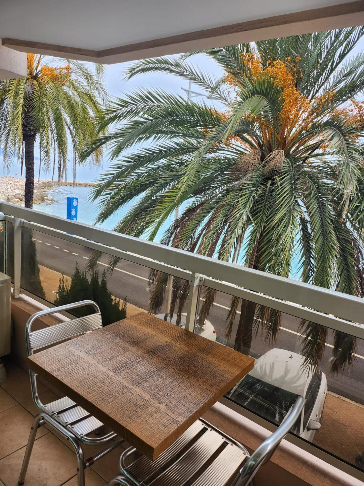 Bluemarine, Studio Vista Mare Menton Exterior foto